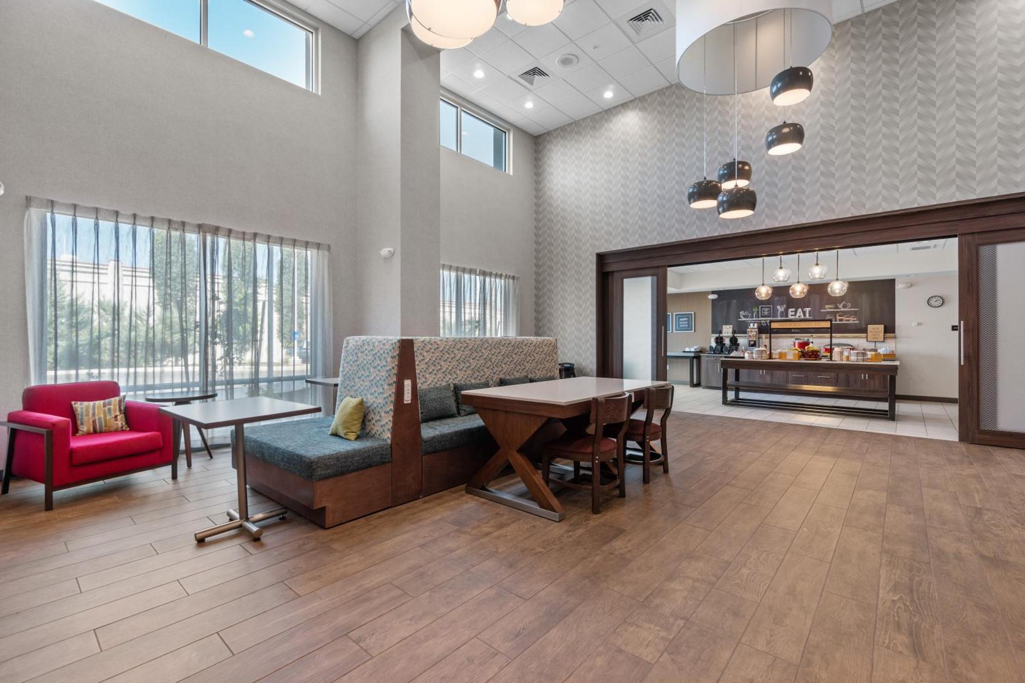 Hampton Inn Redmond Bend Airport Zewnętrze zdjęcie