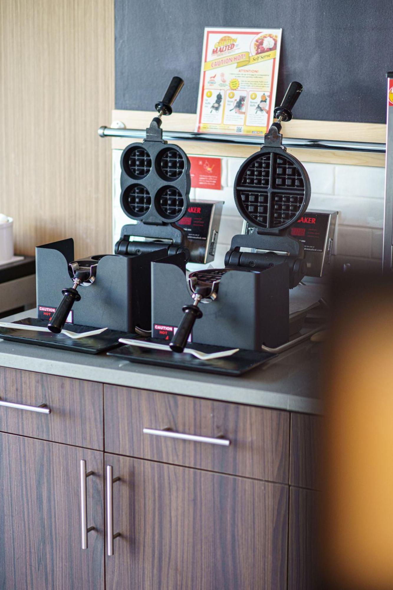 Hampton Inn Redmond Bend Airport Zewnętrze zdjęcie
